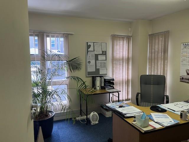 To Let commercial Property for Rent in Pinelands Western Cape